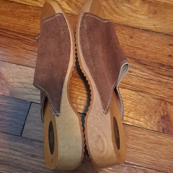 ⌛️ Suede Clogs 2/9 - Picture 5 of 8
